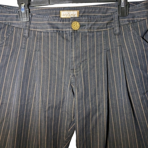 Baby Phat Women's Juniors 13 Capri Dark Grey w Gold Stripes & Embellishments - Picture 5 of 9